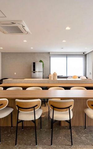 Apartamento para alugar com 120m², 2 quartos e 1 vaga Apartamento para alugar com 120m², 2 quartos e 1 vagaÁrea comum - Salão de festas