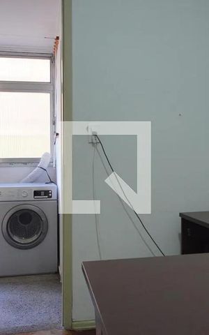 Apartamento para alugar com 130m², 4 quartos e 1 vaga Apartamento para alugar com 130m², 4 quartos e 1 vagaÁrea de serviço