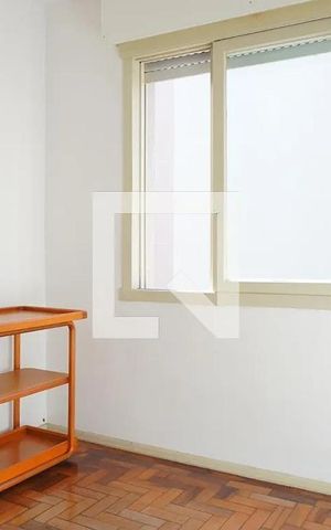 Apartamento para alugar com 130m², 4 quartos e 1 vaga Apartamento para alugar com 130m², 4 quartos e 1 vagaQuarto