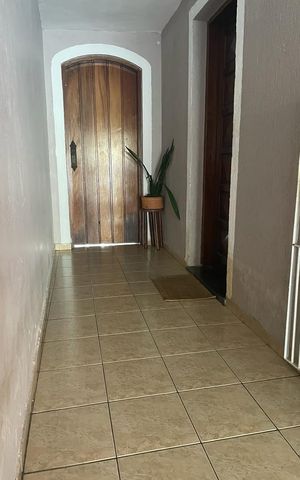 Casa à venda com 138m², 2 quartos e 2 vagas Casa à venda com 138m², 2 quartos e 2 vagasÁrea externa