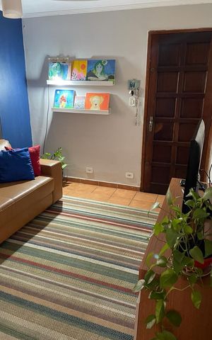 Casa à venda com 138m², 2 quartos e 2 vagas Casa à venda com 138m², 2 quartos e 2 vagasSala