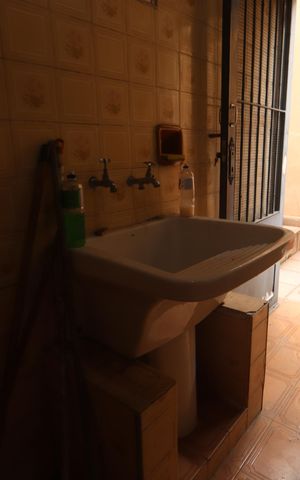 Casa à venda com 150m², 2 quartos e 1 vagaÁrea de serviço