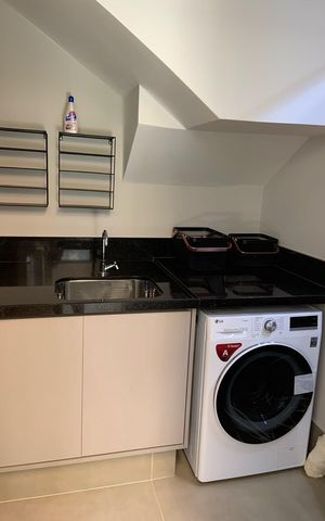 Casa de condomínio à venda com 130m², 3 quartos e 2 vagas Casa de condomínio à venda com 130m², 3 quartos e 2 vagasÁrea de serviço