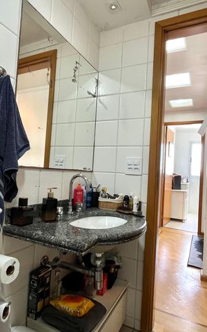 Apartamento à venda com 75m², 3 quartos e 2 vagasBanheiro Corredor