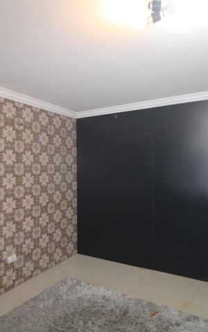 Casa à venda com 260m², 2 quartos e 1 vagaEscritório