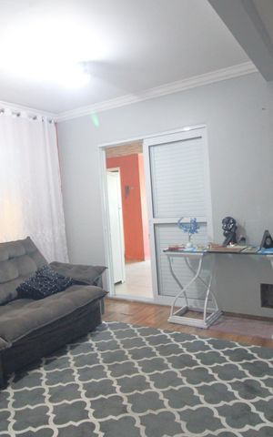 Casa à venda com 260m², 2 quartos e 1 vagaSala
