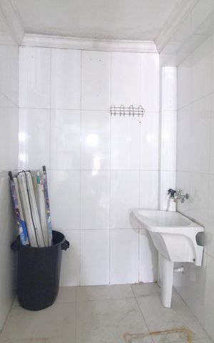 Casa à venda com 260m², 2 quartos e 1 vagaLavanderia