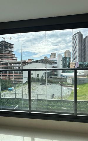 Apartamento à venda com 86m², 2 quartos e 2 vagas Apartamento à venda com 86m², 2 quartos e 2 vagasVaranda da Sala