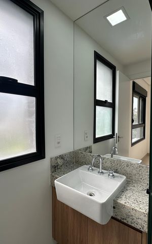 Apartamento à venda com 86m², 2 quartos e 2 vagas Apartamento à venda com 86m², 2 quartos e 2 vagasBanheiro da Suíte 1