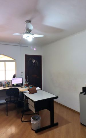 Casa à venda com 128m², 2 quartos e 1 vagaSala 