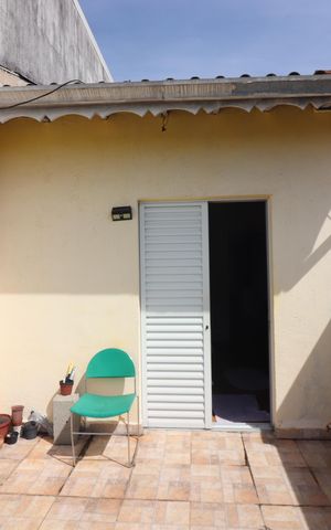 Casa à venda com 128m², 2 quartos e 1 vagaQuarto 1 Varanda 