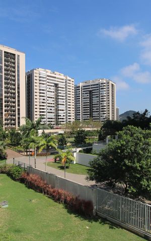 Apartamento para alugar com 79m², 2 quartos e 1 vagaSala - Varanda