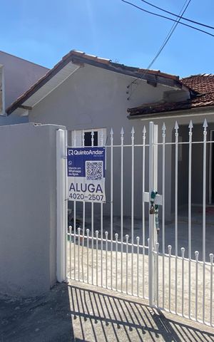 Casa para alugar com 88m², 3 quartos e 2 vagas Casa para alugar com 88m², 3 quartos e 2 vagasFachada - Placa