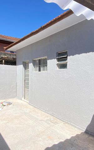 Casa para alugar com 88m², 3 quartos e 2 vagas Casa para alugar com 88m², 3 quartos e 2 vagasÁrea de Serviço - Área externa