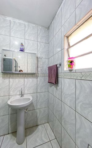 Casa à venda com 360m², 3 quartos e 2 vagas