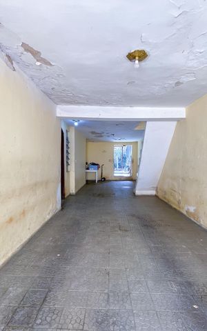Casa à venda com 360m², 3 quartos e 2 vagas