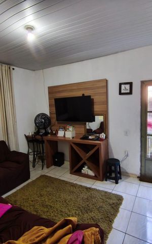 Casa à venda com 90m², 2 quartos e 2 vagas Casa à venda com 90m², 2 quartos e 2 vagasSala