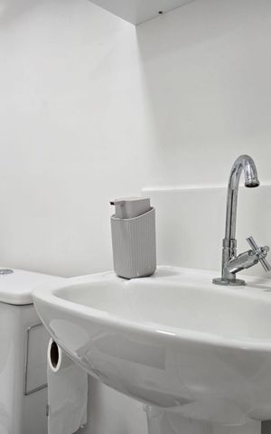 Apartamento à venda com 36m², 2 quartos e 1 vaga Apartamento à venda com 36m², 2 quartos e 1 vagaBanheiro Social