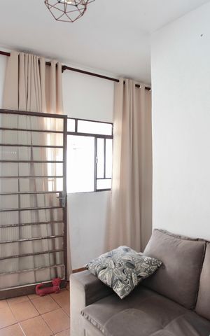 Casa à venda com 110m², 5 quartos e 2 vagasSala