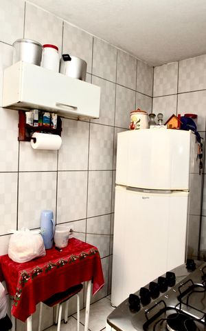 Casa à venda com 110m², 5 quartos e 2 vagasKitnet