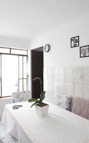 Casa à venda com 110m², 5 quartos e 2 vagasCozinha e Área de Serviço