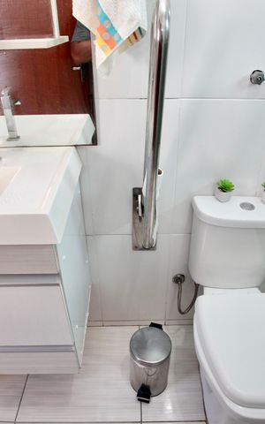 Casa à venda com 110m², 5 quartos e 2 vagasBanheiro Social