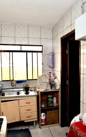 Casa à venda com 110m², 5 quartos e 2 vagasKitnet