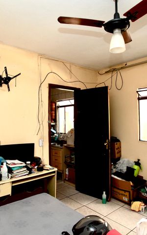 Casa à venda com 110m², 5 quartos e 2 vagasKitnet