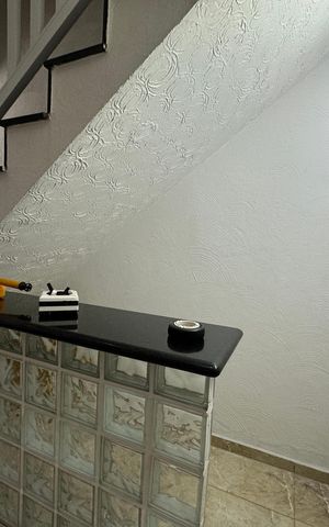 Casa à venda com 308m², 3 quartos e 2 vagas Casa à venda com 308m², 3 quartos e 2 vagasSala