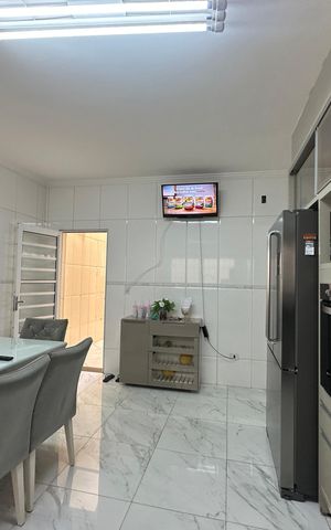 Casa à venda com 308m², 3 quartos e 2 vagas Casa à venda com 308m², 3 quartos e 2 vagasCozinha
