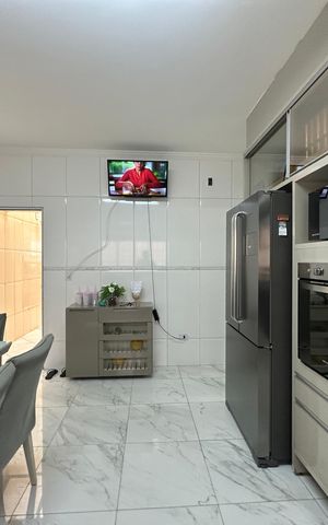 Casa à venda com 308m², 3 quartos e 2 vagas Casa à venda com 308m², 3 quartos e 2 vagasCozinha