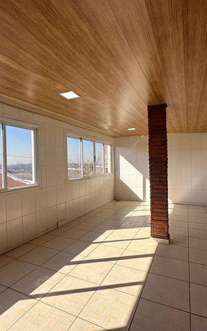 Casa à venda com 308m², 3 quartos e 2 vagas Casa à venda com 308m², 3 quartos e 2 vagasChurrasqueira