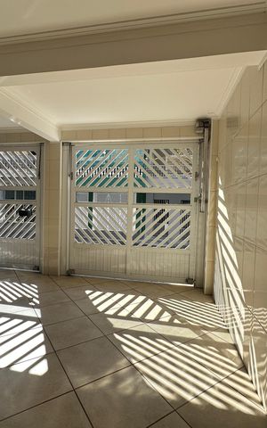 Casa à venda com 308m², 3 quartos e 2 vagas Casa à venda com 308m², 3 quartos e 2 vagasGaragem