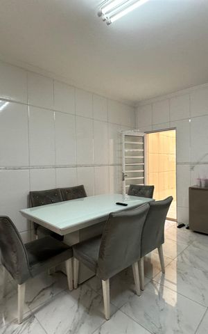 Casa à venda com 308m², 3 quartos e 2 vagas Casa à venda com 308m², 3 quartos e 2 vagasCozinha