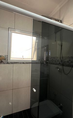Casa à venda com 308m², 3 quartos e 2 vagas Casa à venda com 308m², 3 quartos e 2 vagasBanheiro da Suíte 2