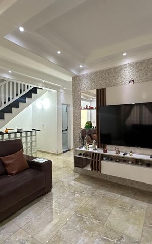 Casa à venda com 308m², 3 quartos e 2 vagas Casa à venda com 308m², 3 quartos e 2 vagasSala