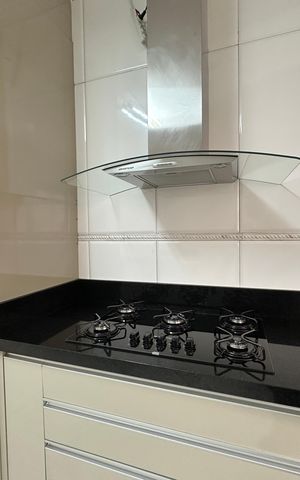 Casa à venda com 308m², 3 quartos e 2 vagas Casa à venda com 308m², 3 quartos e 2 vagasCozinha