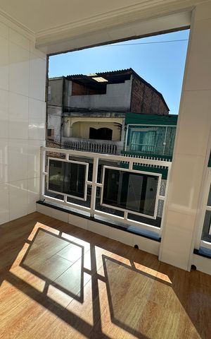 Casa à venda com 308m², 3 quartos e 2 vagas Casa à venda com 308m², 3 quartos e 2 vagasVaranda