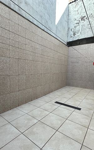 Casa à venda com 308m², 3 quartos e 2 vagas Casa à venda com 308m², 3 quartos e 2 vagasQuintal