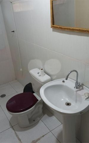 Casa à venda com 153m², 3 quartos e 5 vagas