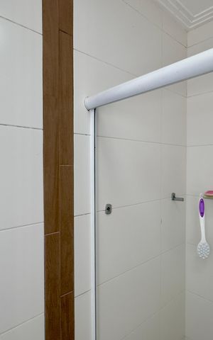 Casa à venda com 300m², 3 quartos e 6 vagas Casa à venda com 300m², 3 quartos e 6 vagasBanheiro 2