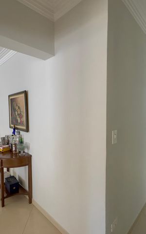 Casa à venda com 300m², 3 quartos e 6 vagas Casa à venda com 300m², 3 quartos e 6 vagasSala / Corredor