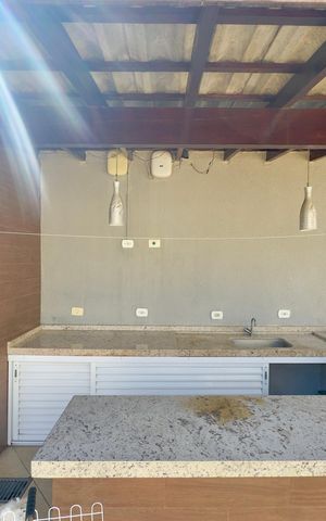 Casa à venda com 300m², 3 quartos e 6 vagas Casa à venda com 300m², 3 quartos e 6 vagasChurrasqueira