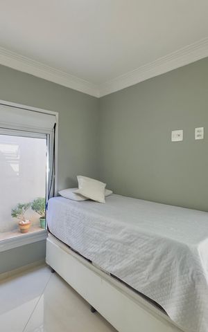 Casa à venda com 300m², 3 quartos e 6 vagas Casa à venda com 300m², 3 quartos e 6 vagasQuarto 1