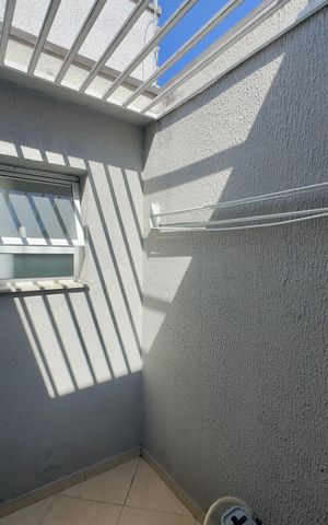 Casa à venda com 300m², 3 quartos e 6 vagas Casa à venda com 300m², 3 quartos e 6 vagasÁrea de Serviço