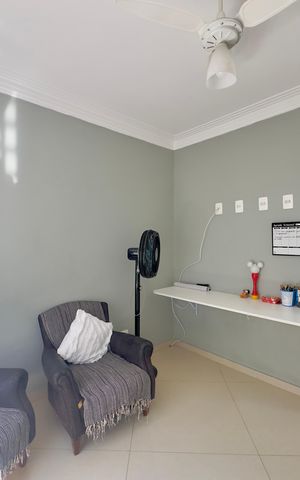 Casa à venda com 300m², 3 quartos e 6 vagas Casa à venda com 300m², 3 quartos e 6 vagasQuarto 2