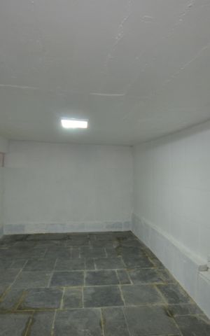 Casa para alugar com 200m², 2 quartos e 2 vagasÁrea Interna