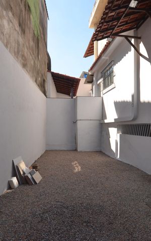 Casa para alugar com 200m², 2 quartos e 2 vagasQuintal