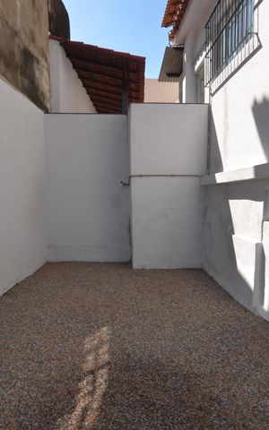 Casa para alugar com 200m², 2 quartos e 2 vagasQuintal