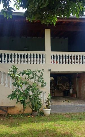 Casa à venda com 335m², 2 quartos e 4 vagas Casa à venda com 335m², 2 quartos e 4 vagasÁrea externa